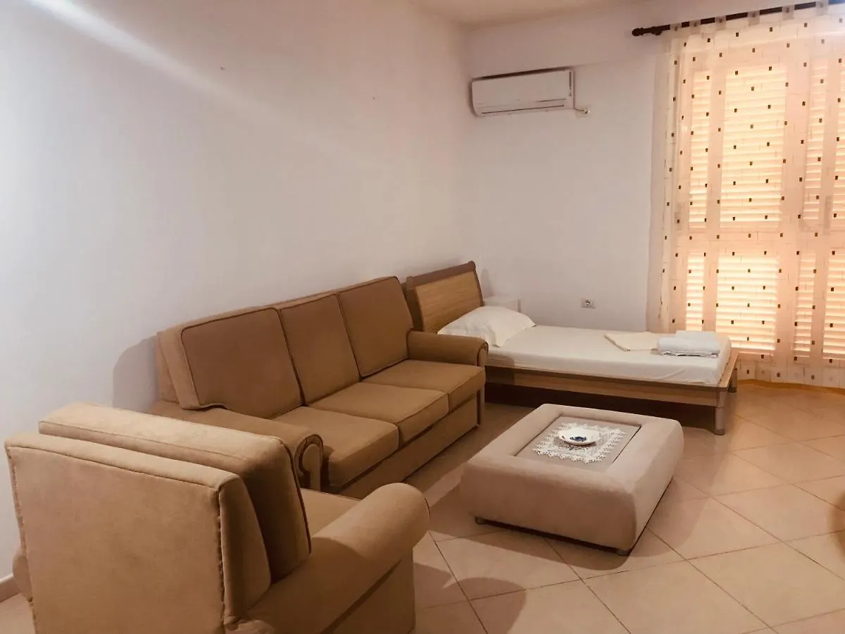 Albi Apartment 1 Vlorë