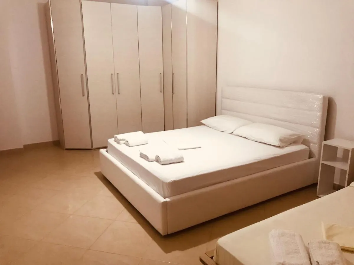 Albi Apartment 1 Vlore